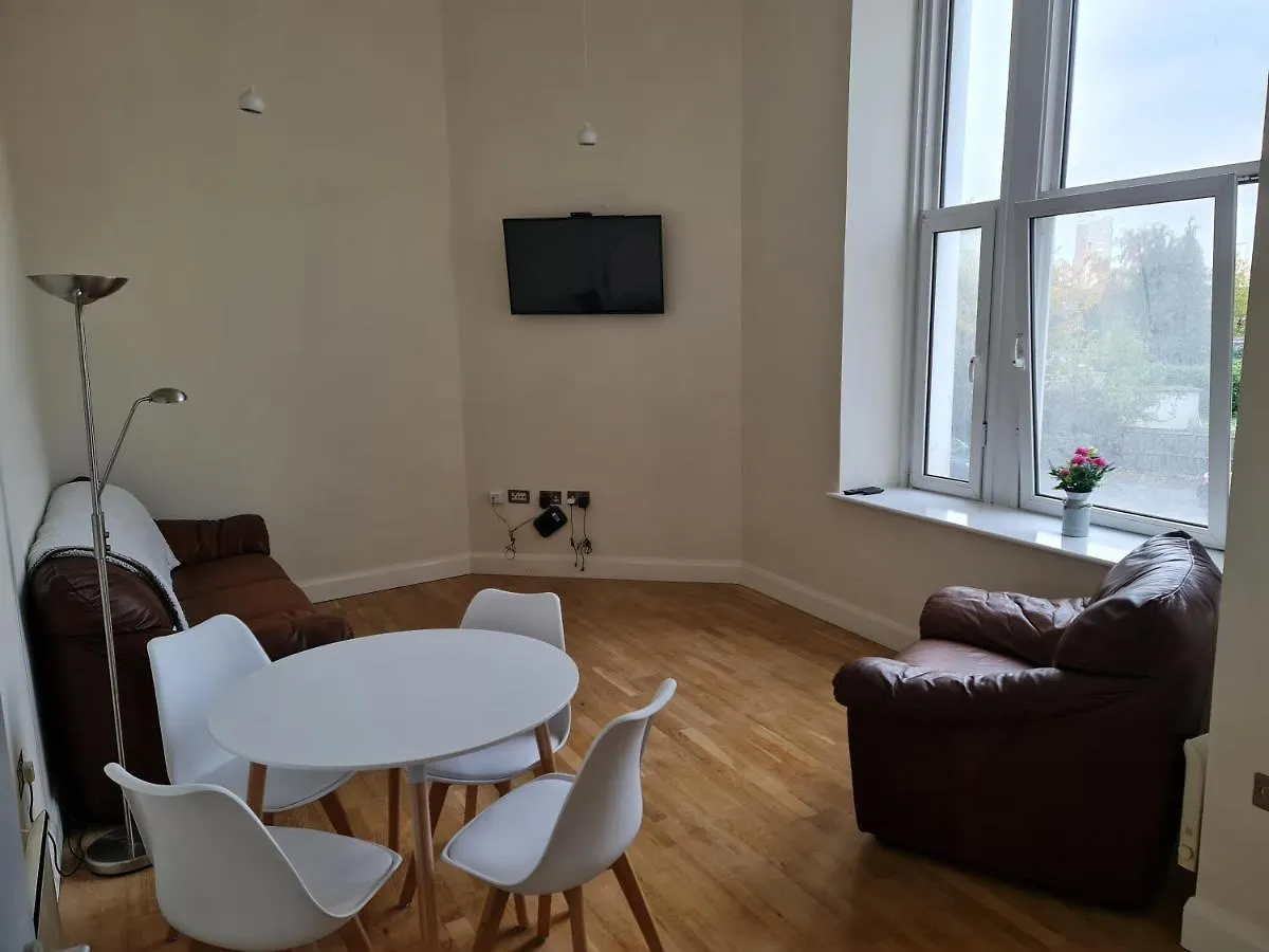 Luxury 2 Bedroom, And 2 Bathroom Apartment Cardiff